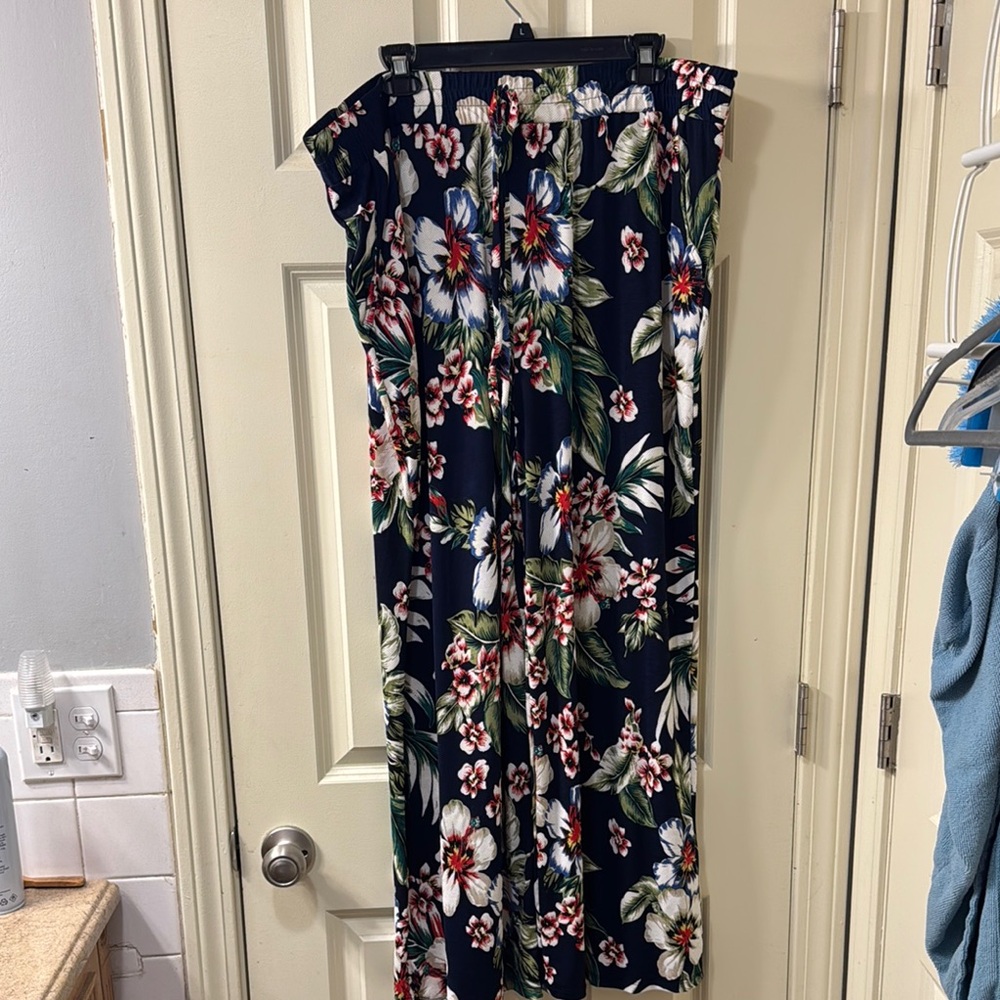 Amana Navy Floral Pants